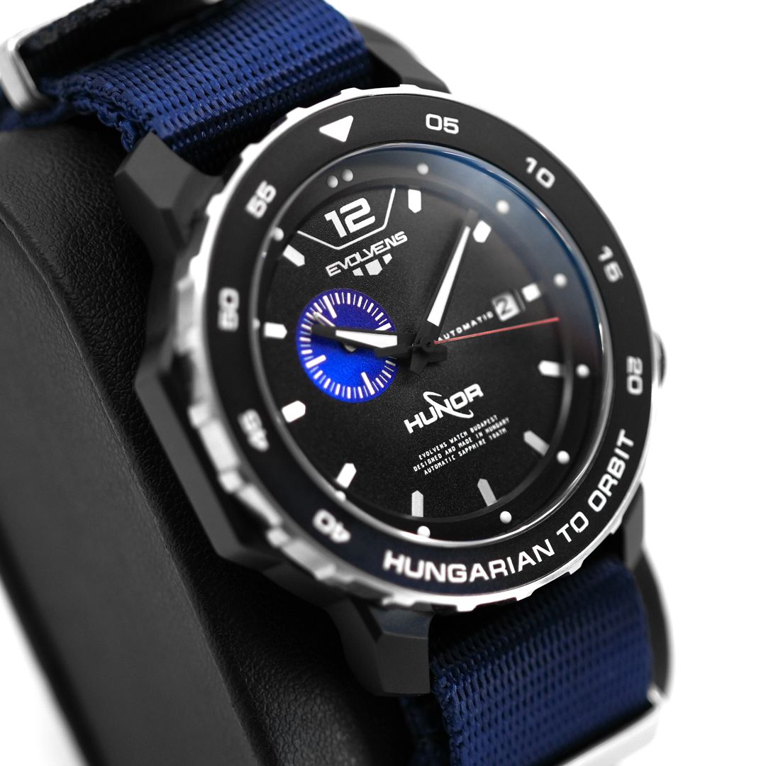 Evolvens® x HUNOR Official Astronaut Automatic Watch 44 mm